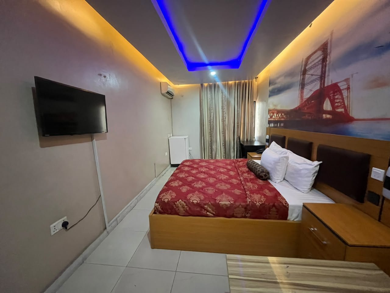 A guest room at Piccadilly Suites